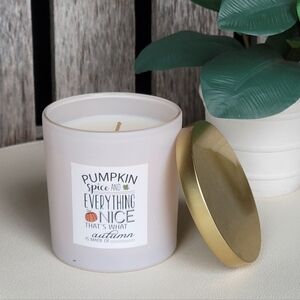 Autumn Spice Candle with Gold Lid Floral Classique 7oz